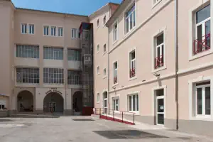 Centre A,Chamson